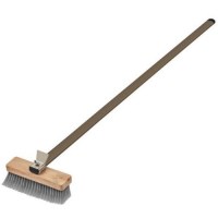 Çelik kıl yapılı pizza fırını temizleme fırçası; 16x4,5 cm fırça başlığı, dönme özellikli fonksiyonel kafa yapısı ve fırın derinliğine ulaşan uzun alüminyum saplı profesyonel temizlik ekipmanı.